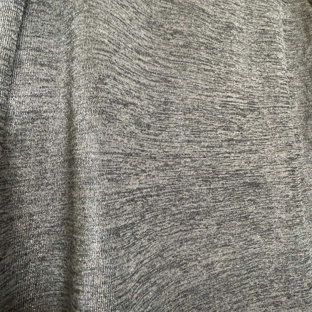 Bar III V-Neck Asymmetrical Hem Top Size L - Picture 7 of 7